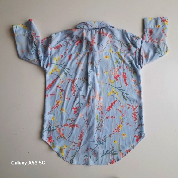 CUPIO light blue floral blouse with 3/4 sleeve‎ size M - Picture 7 of 11